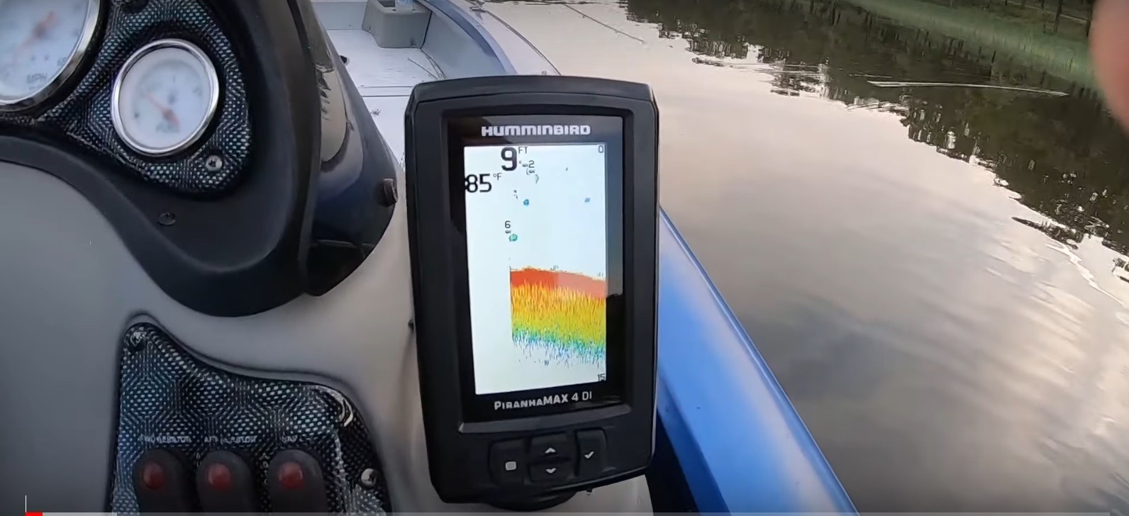 Обзор HUMMINBIRD PIRANHAMAX 4. Эхолот для сверхточного обзора водного мира